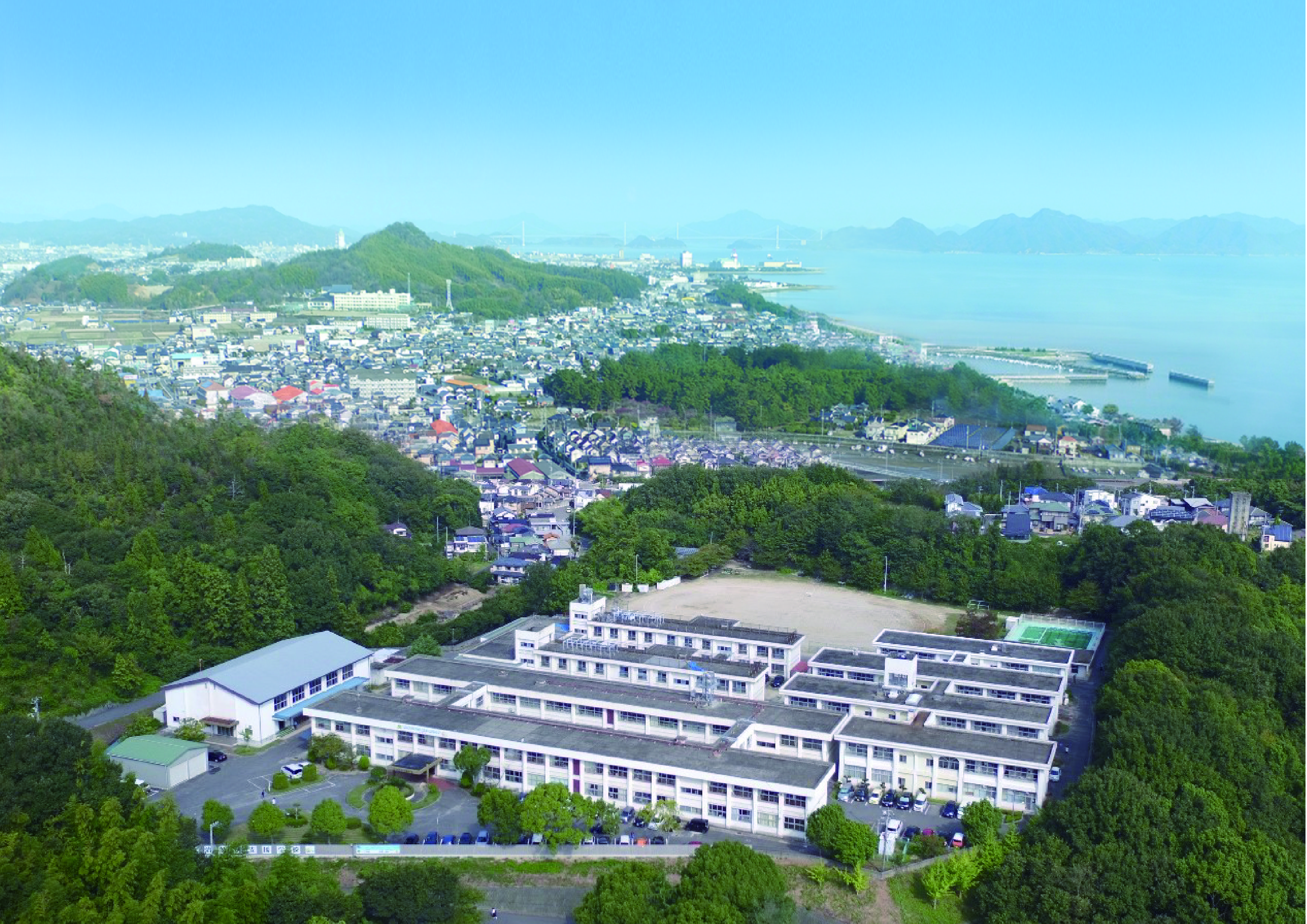 学校全景(創立40周年）